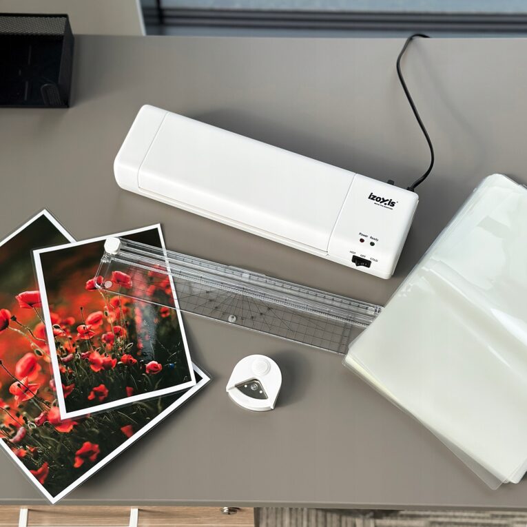 Laminator-A4-IZOXIS-4w1-Zestaw-Biurowy-Trymer-Zaokraglacz-Gratis-60-Folii-Waga-produktu-z-opakowaniem-jednostkowym-2-074-kg